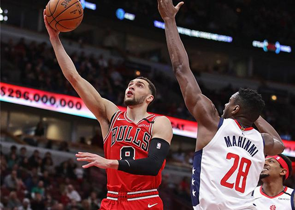  拉文三分11中6，公牛逆转奇才锁第八  